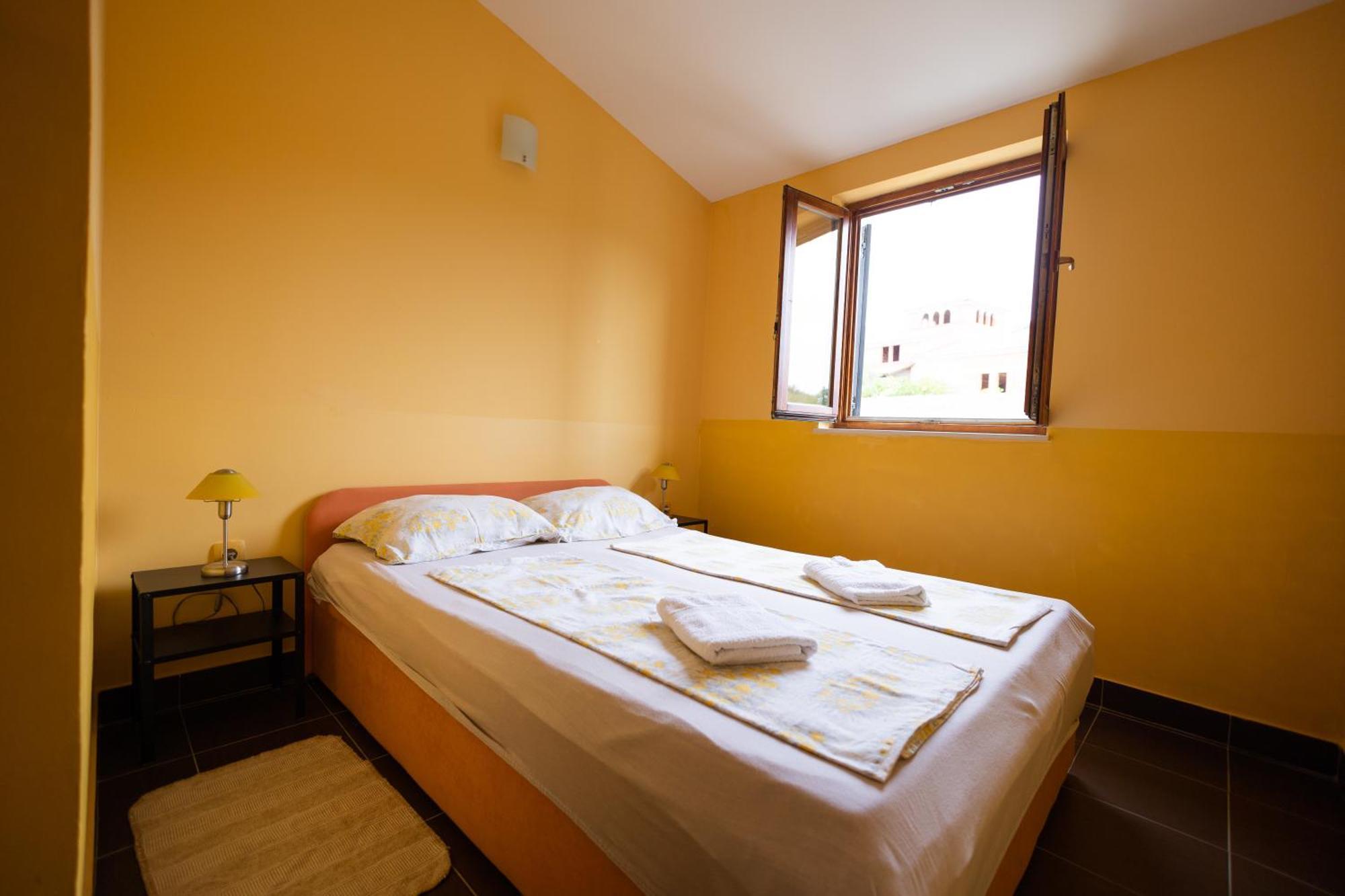 Apartman Marija 2 로파르 외부 사진